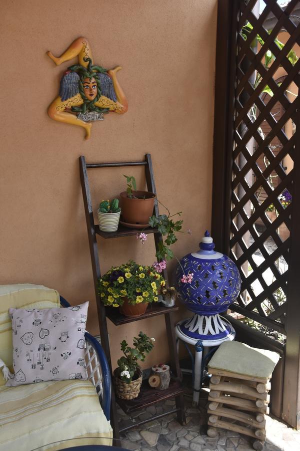 B&B Villa Liliya Фьюмефреддо-ди-Сицилия Экстерьер фото